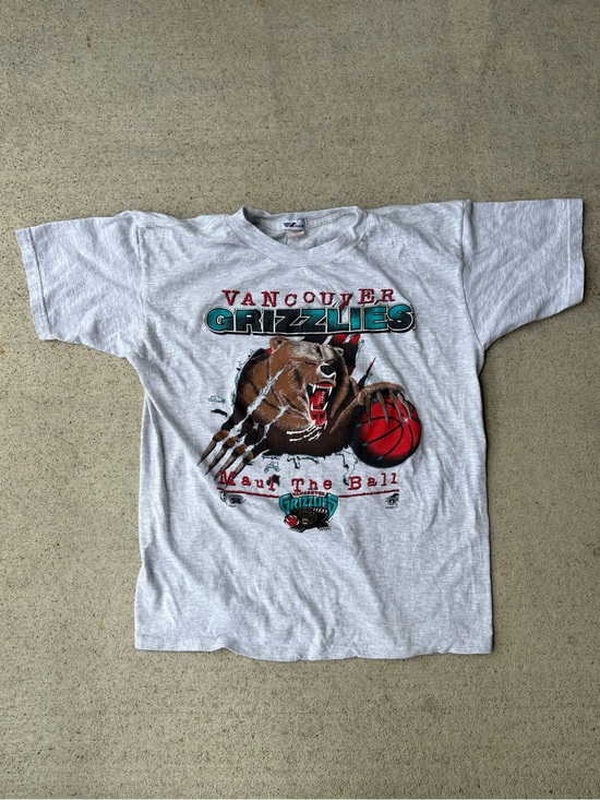 NBA Other - Vintage 90s Vancouver Grizzlies "Maul The Ball" T-Shirt Ravens